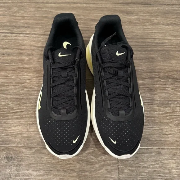NIKE AIR ZOOM UPTURN SC sz 10